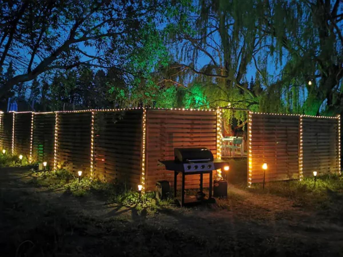 Mas De Ferigoulet -"La Rose Des Vents"& Univers Enfants "Lou Pitchoun" Orgon Exterior foto